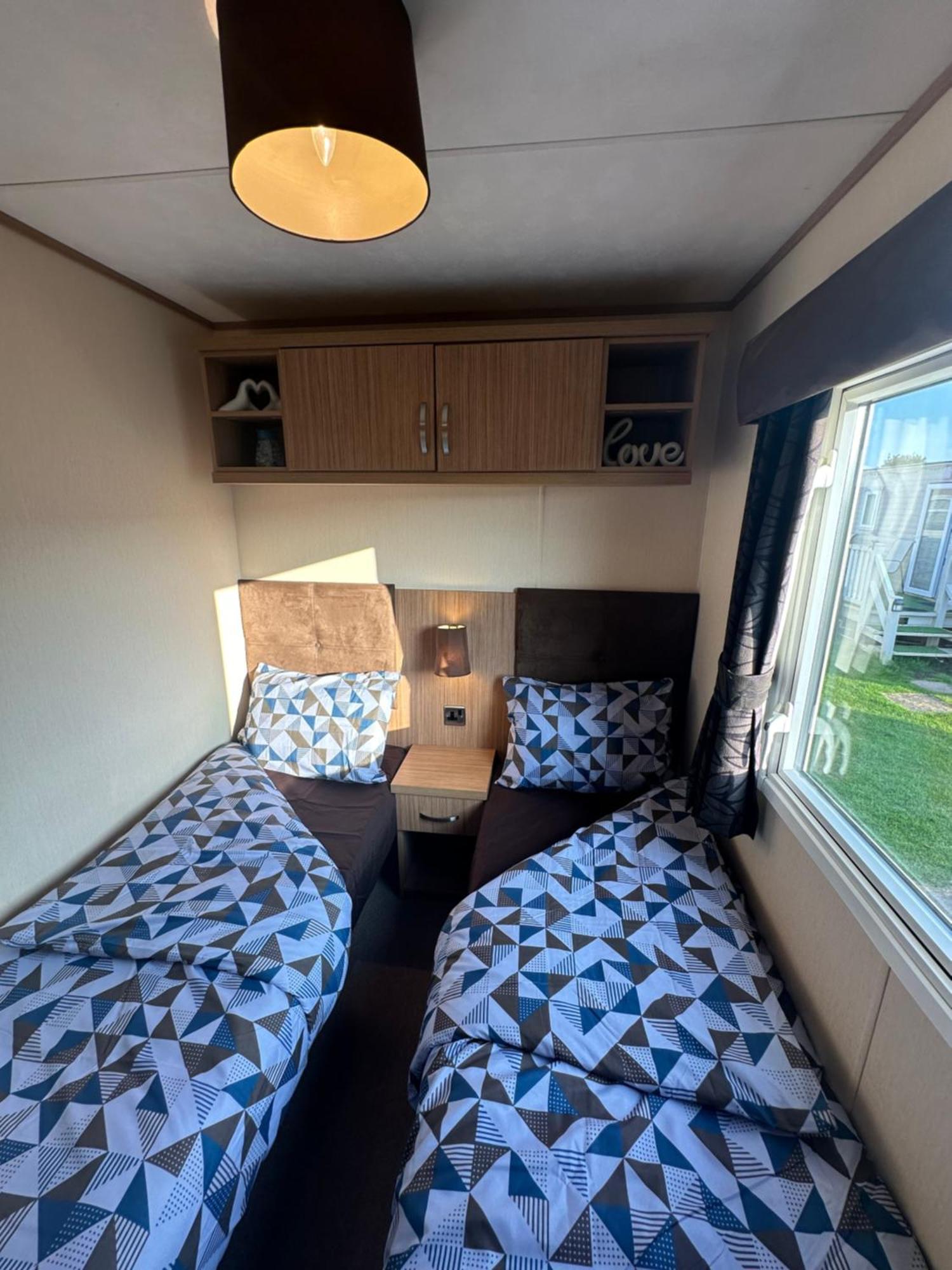 8 Berth Waterside Ingoldmells Santanavan 8 C22 Экстерьер фото